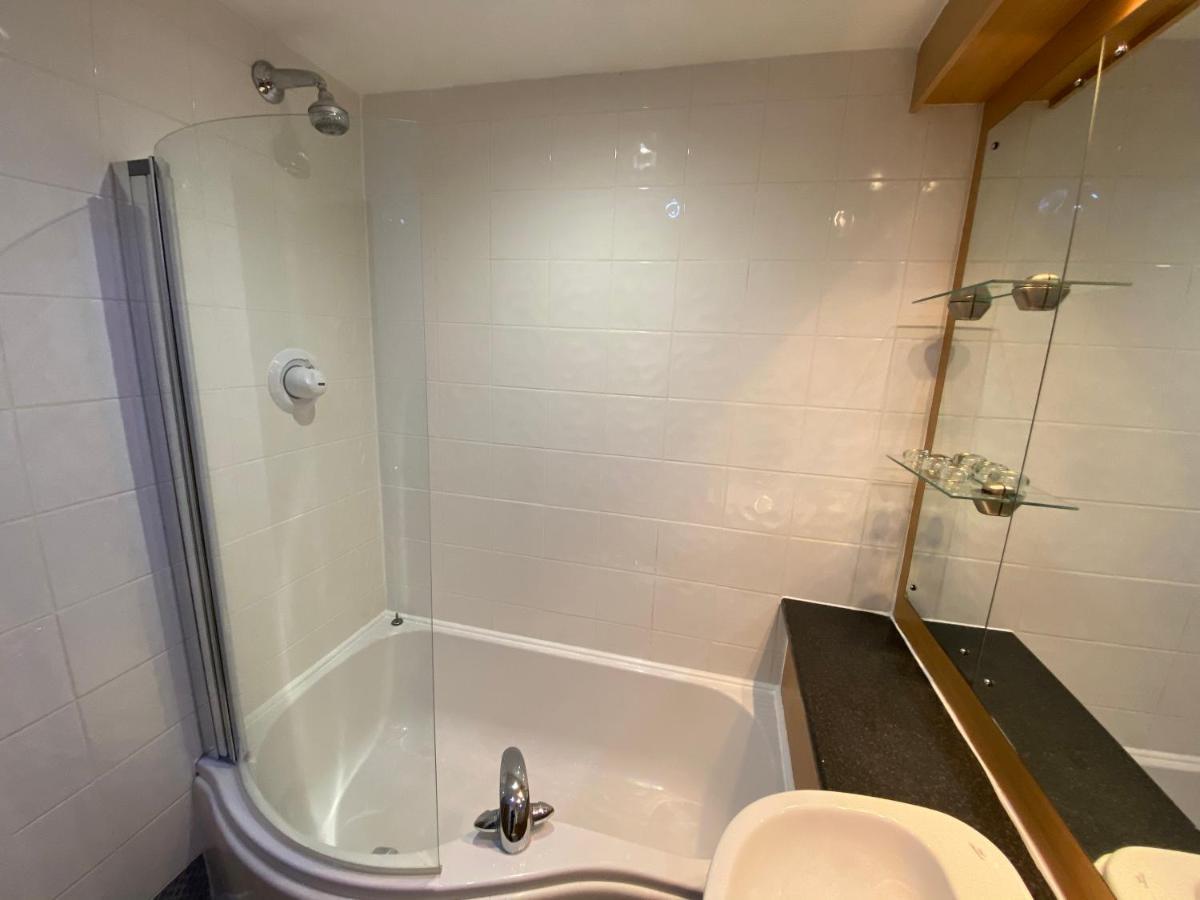 Large 5-Bed City Centre Townhouse With Secure Parking Manchester Ngoại thất bức ảnh