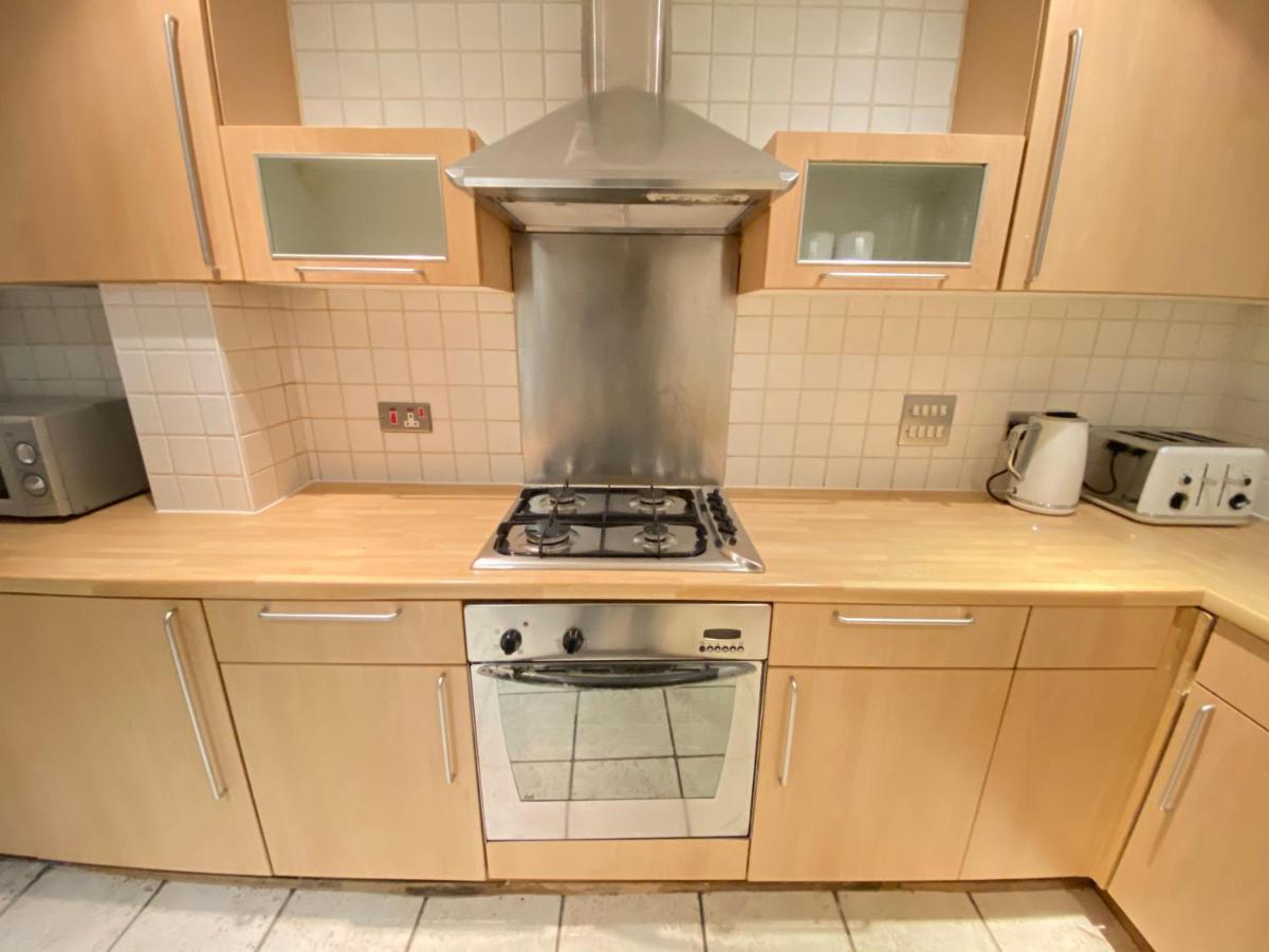 Large 5-Bed City Centre Townhouse With Secure Parking Manchester Ngoại thất bức ảnh