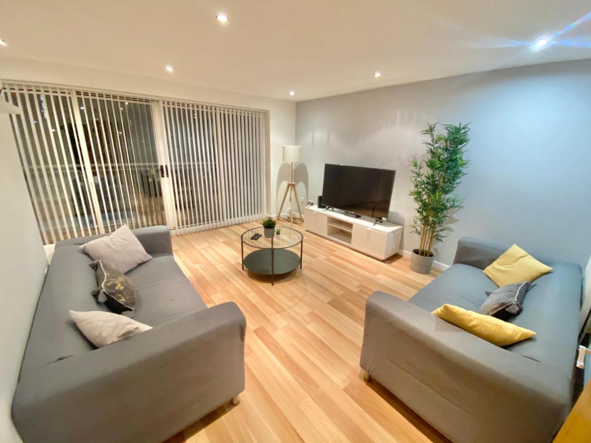 Large 5-Bed City Centre Townhouse With Secure Parking Manchester Ngoại thất bức ảnh