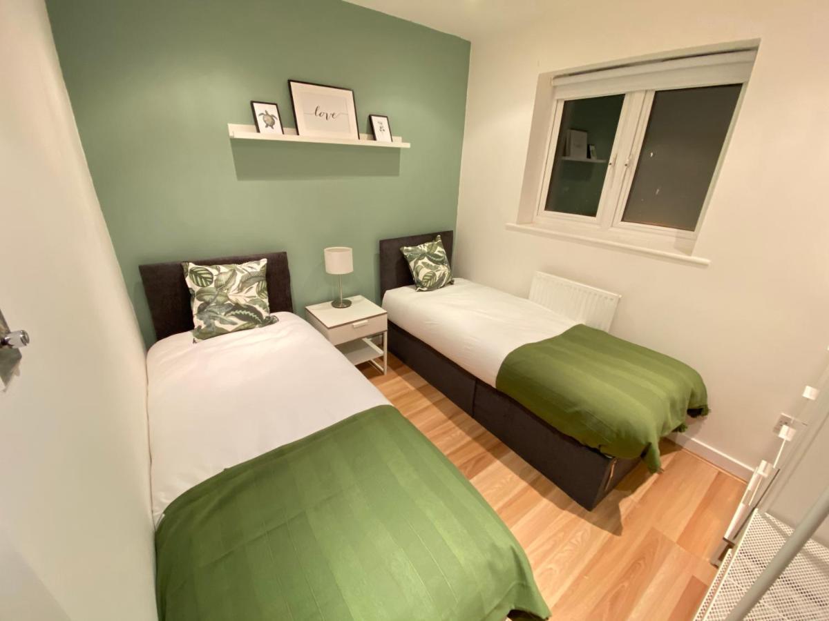 Large 5-Bed City Centre Townhouse With Secure Parking Manchester Ngoại thất bức ảnh